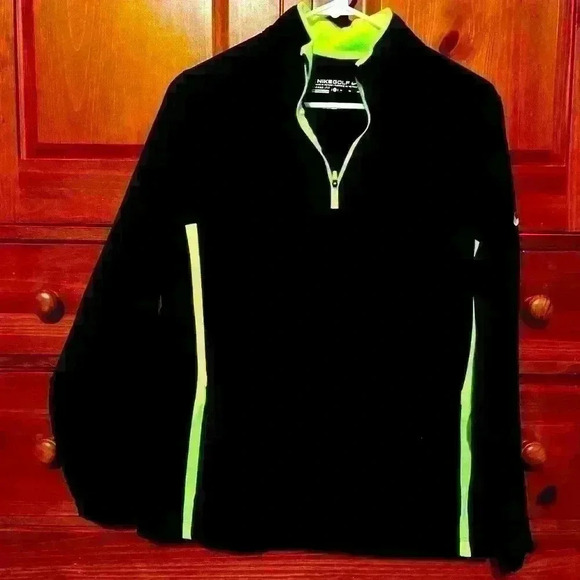 Nike Other - Boy’s Nike Golf quarter zip - XL
